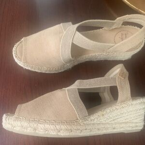 Toni Pons Breda Sandals Size 39…US 8